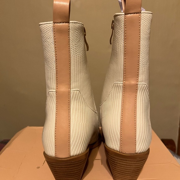 Billini boots-new!! - Picture 5 of 8